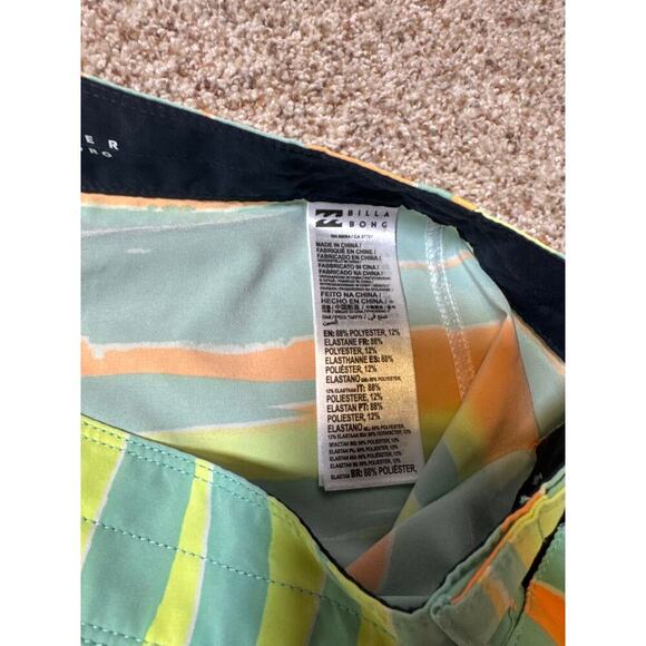 Billabong Men's Swim suit/Board shorts; size 31, 80's inspired - Picture 11 of 13